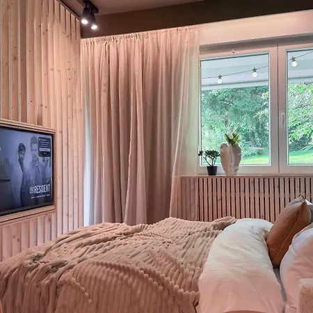 Inside - Retreat - Private Sauna Apartment *